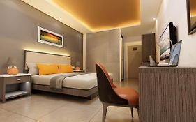 Subic Riviera Hotel And Residences  4*